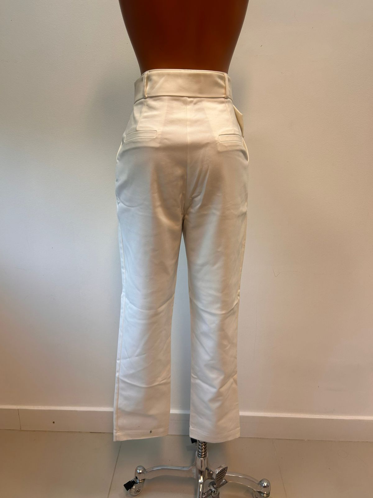 CALÇA AMARO