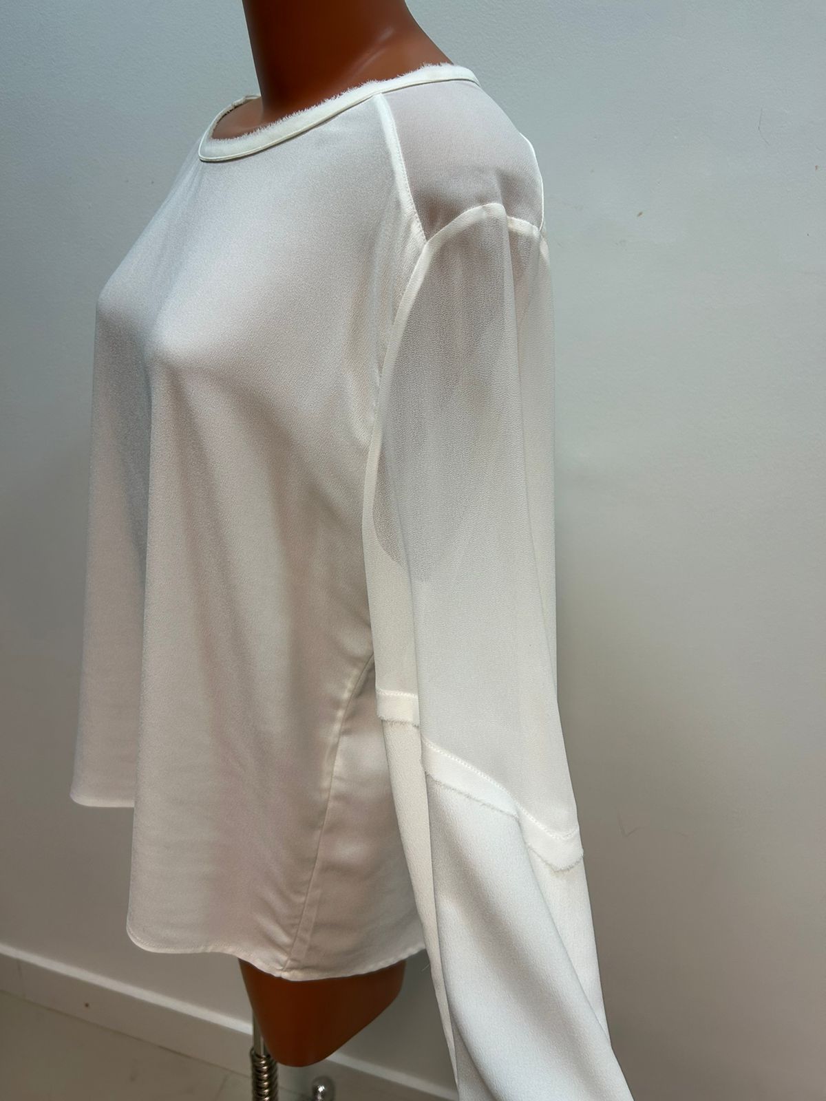 BLUSA SACADA