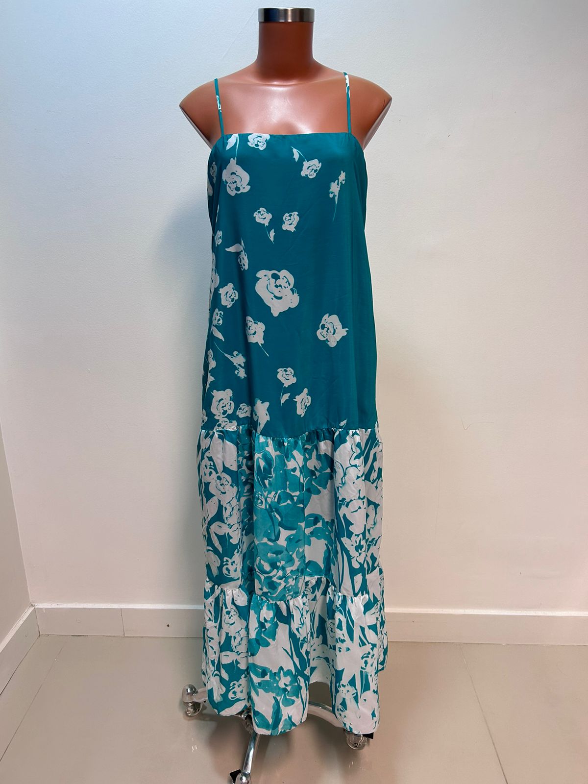VESTIDO SACADA