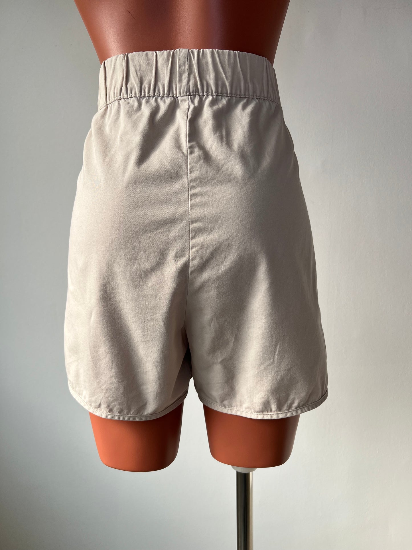 SHORT BANANA REPUBLIC