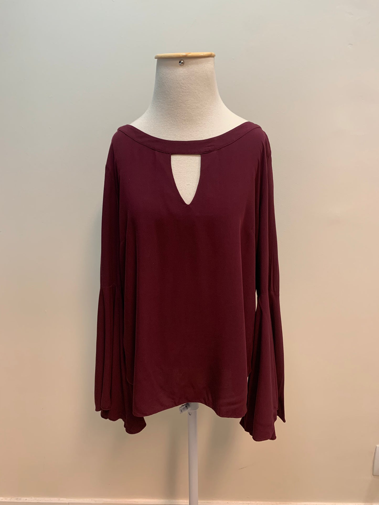 BLUSA SACADA