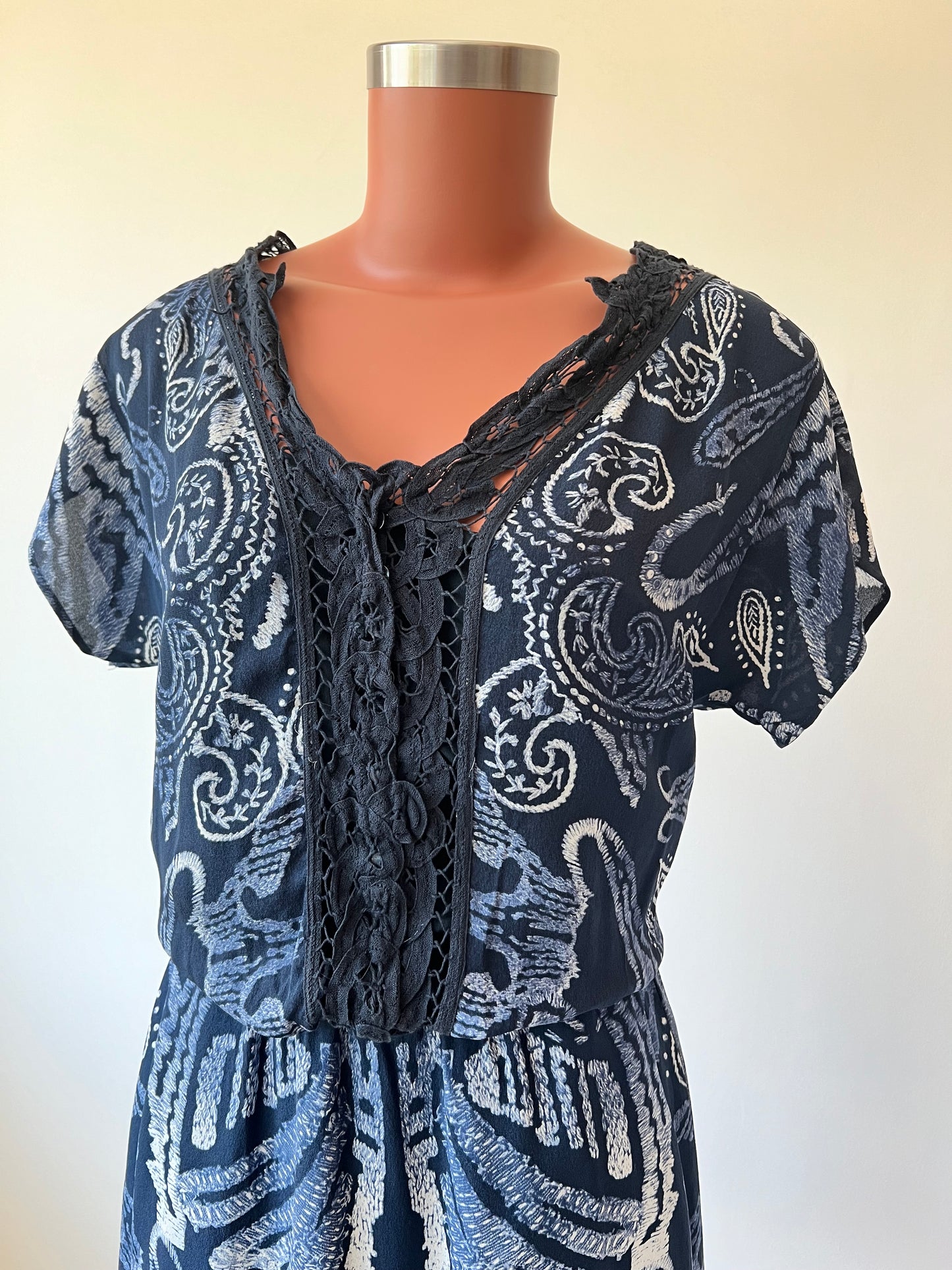 VESTIDO LE LIS BLANC
