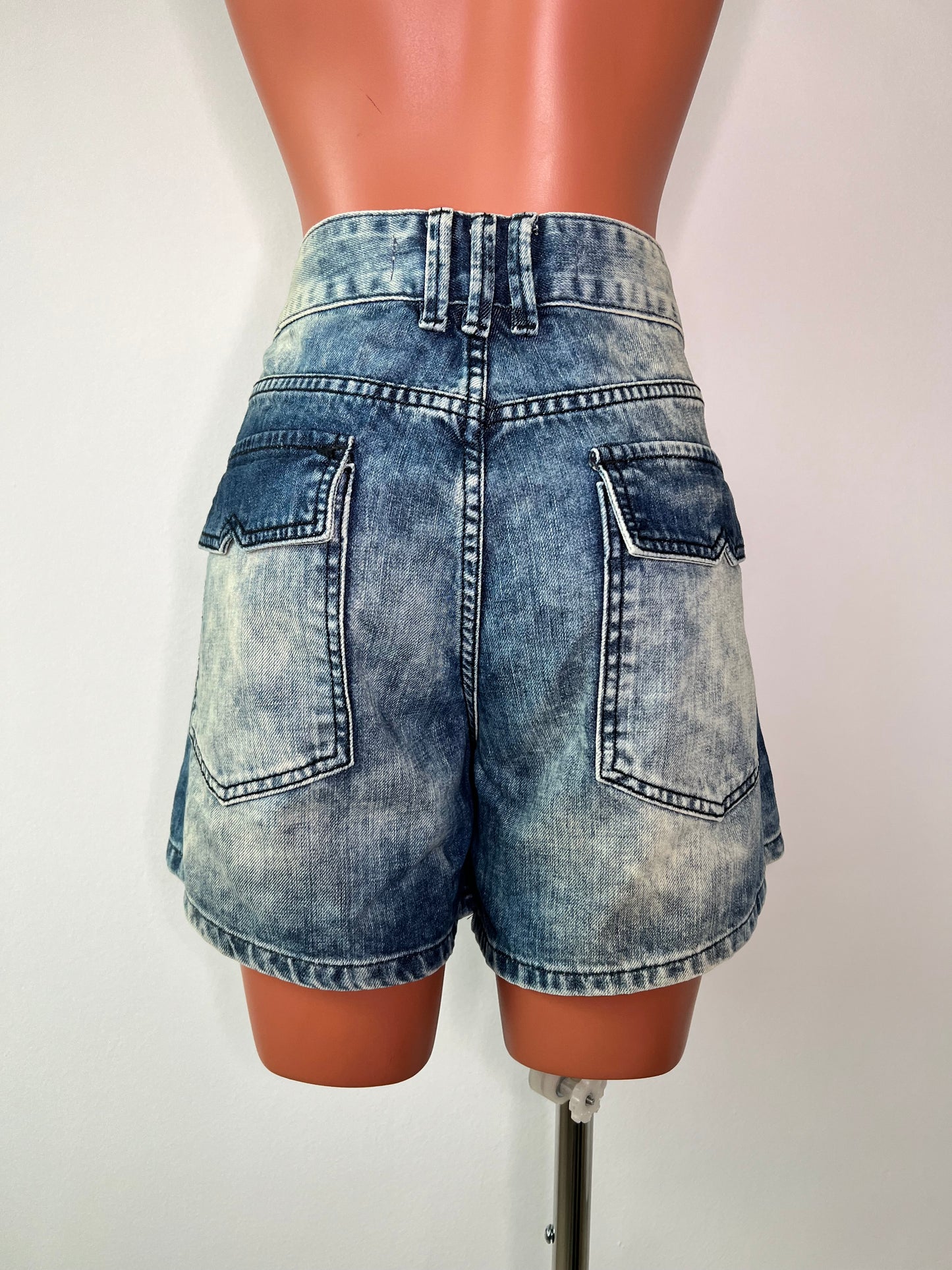 SHORT ENJOY