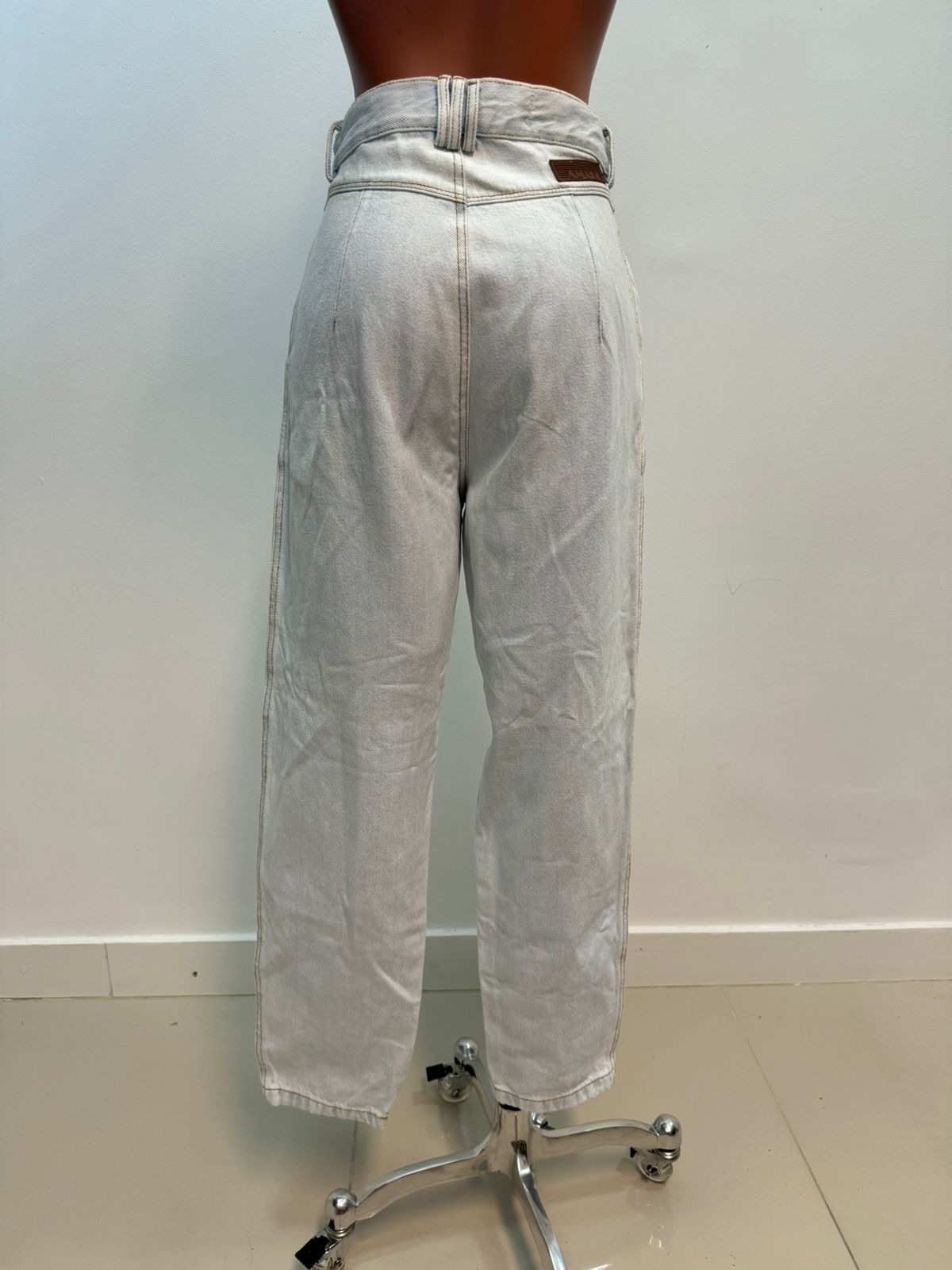 CALÇA AMARO