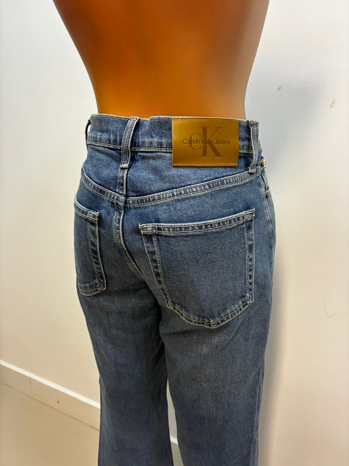 CALÇA CALVIN KLEIN