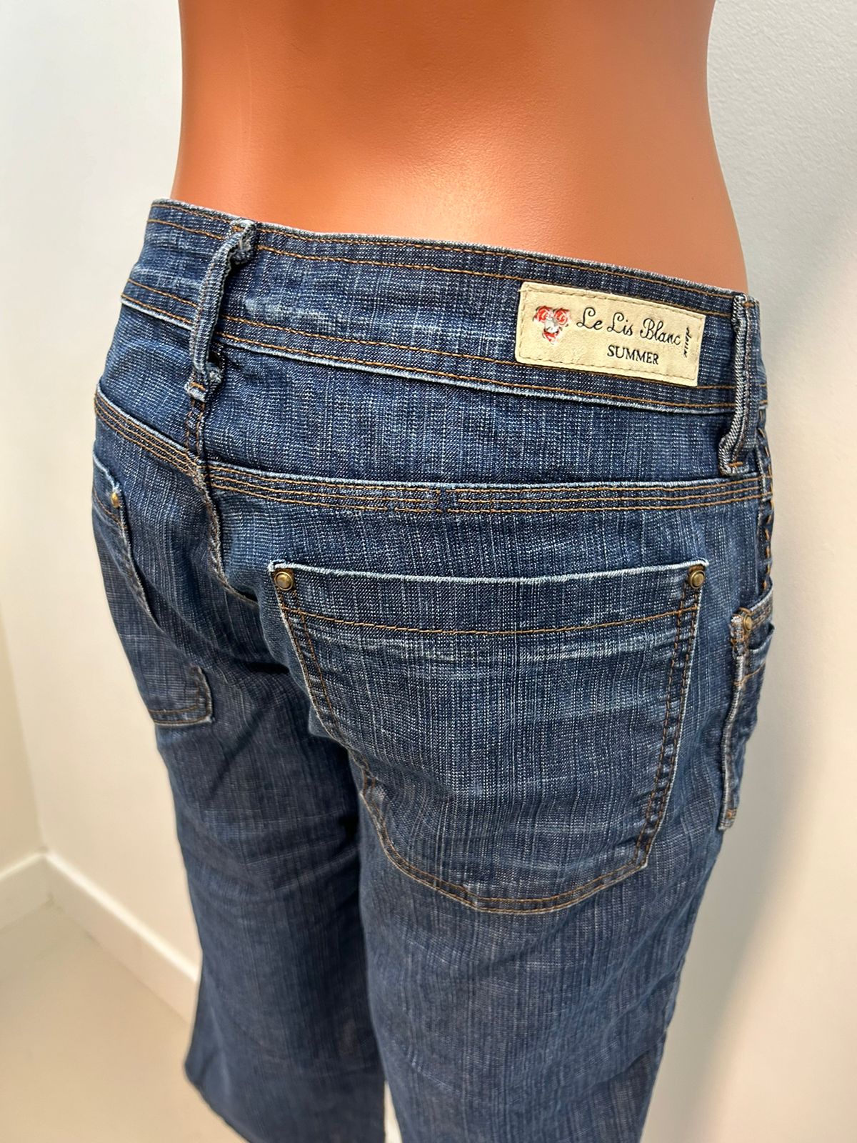 BERMUDA LE LIS BLANC