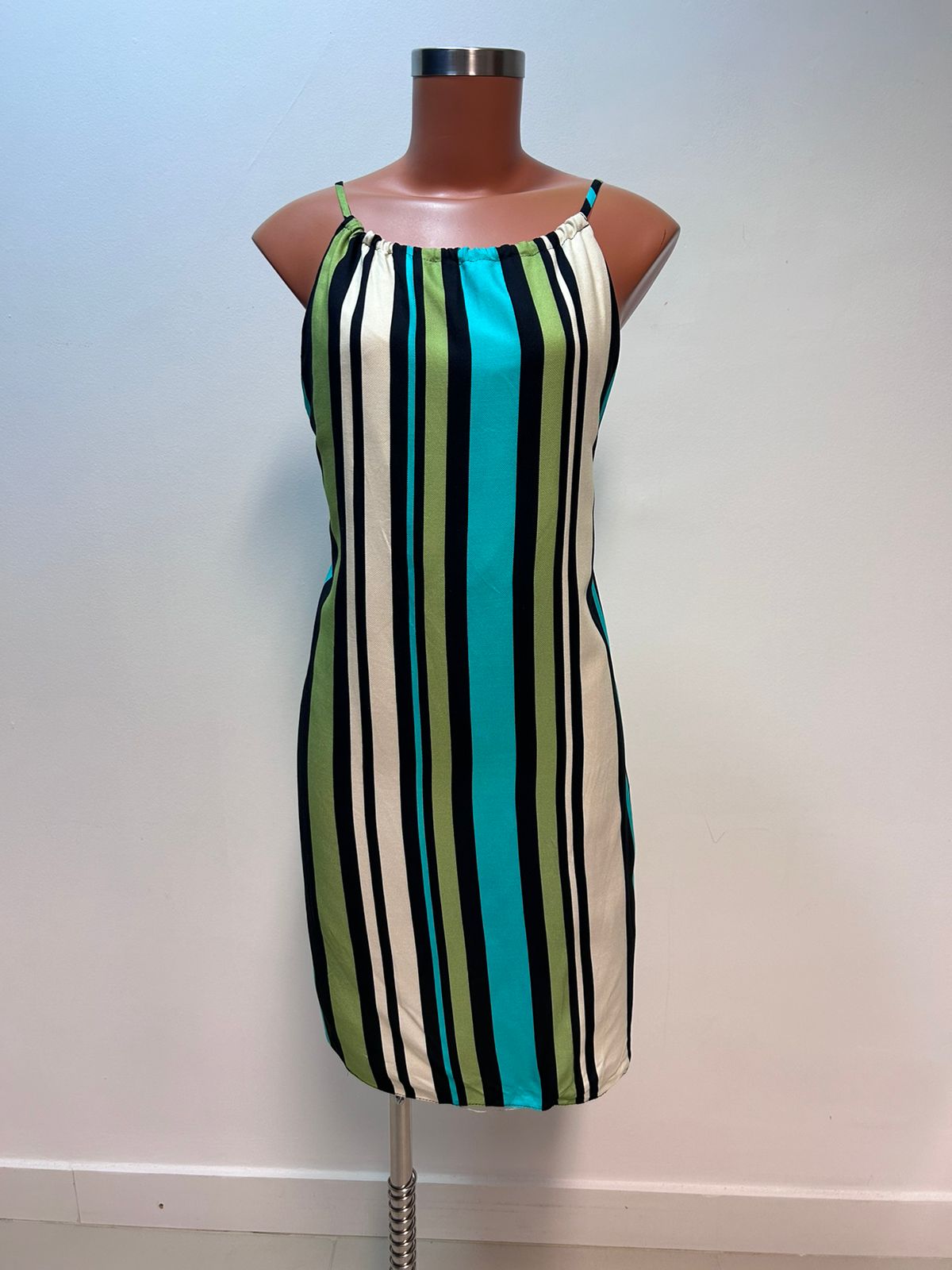 VESTIDO SACADA