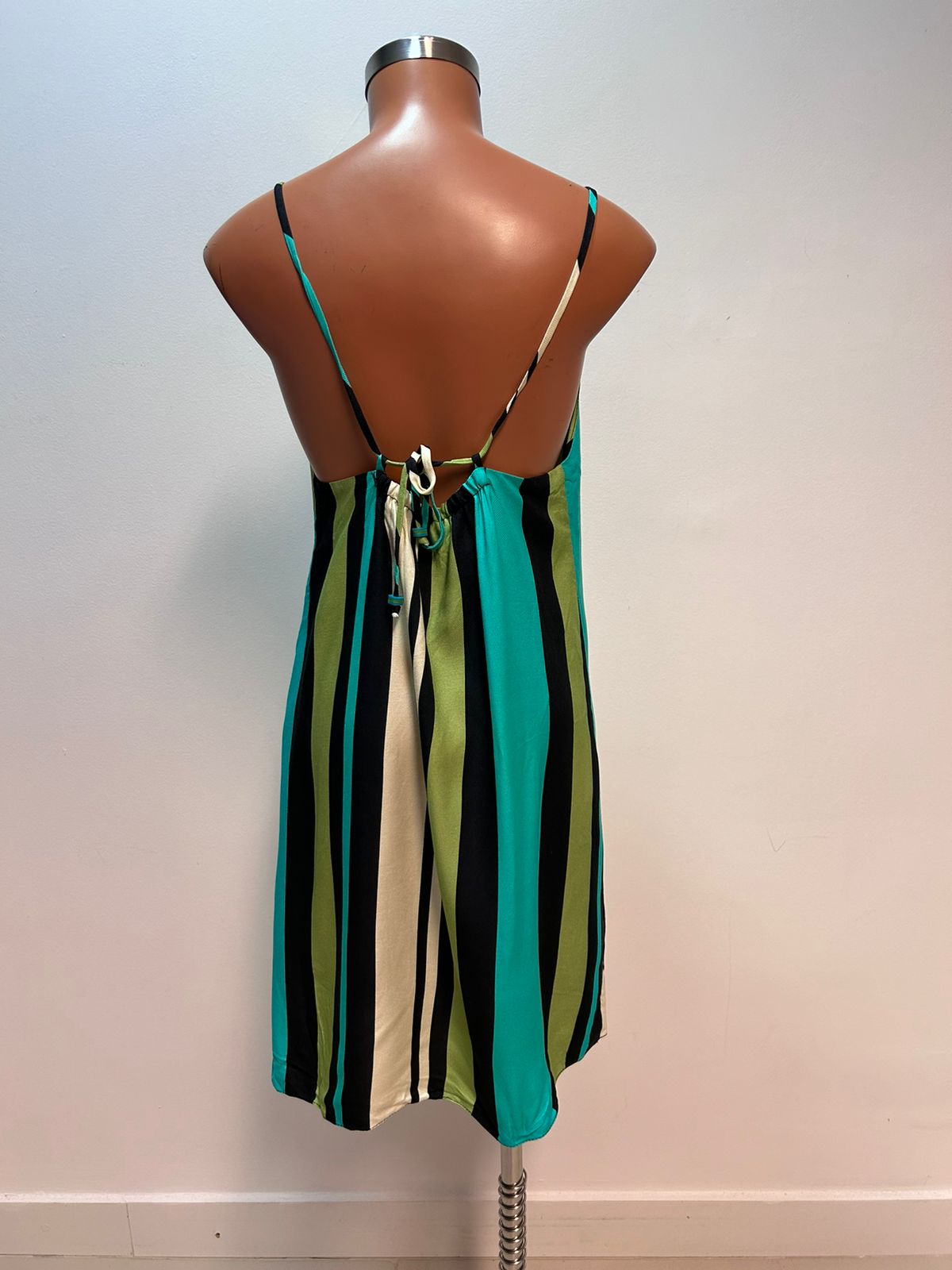 VESTIDO SACADA