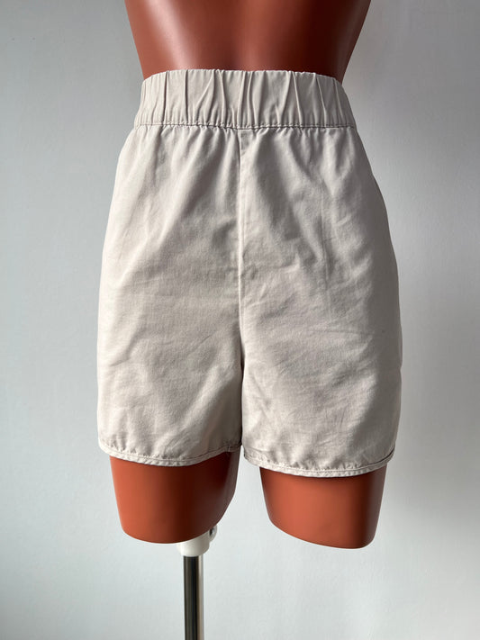 SHORT BANANA REPUBLIC