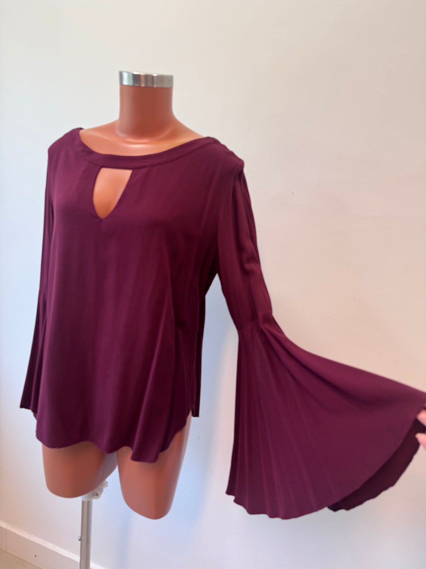 BLUSA SACADA
