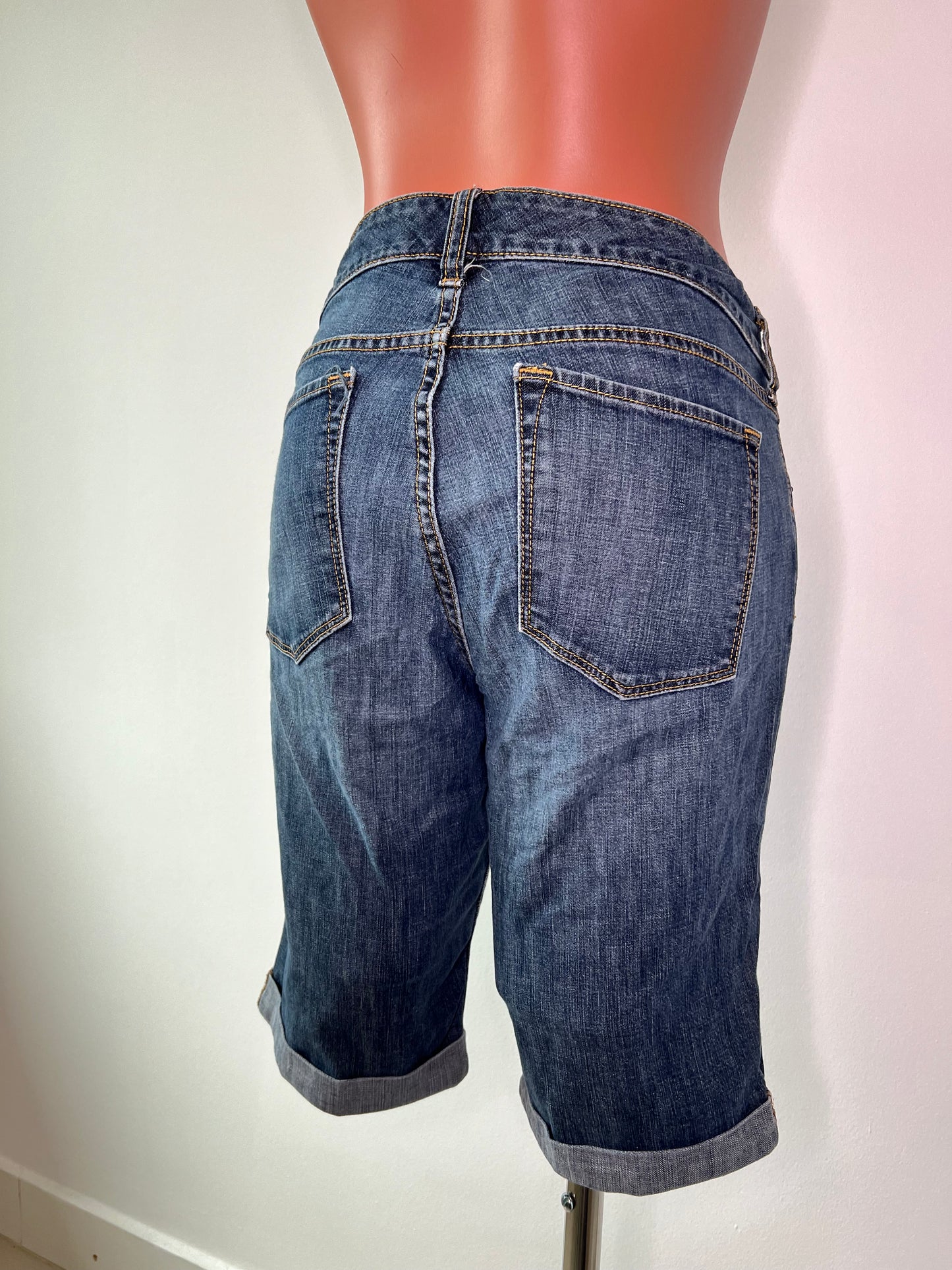 SHORT BANANA REPUBLIC