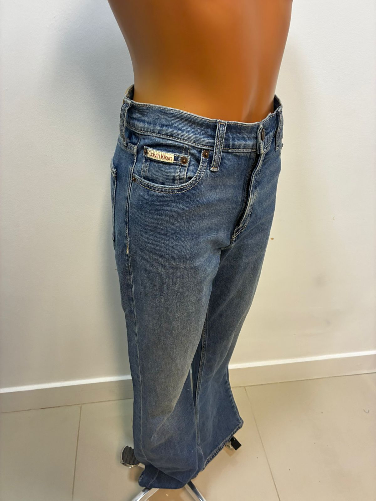 CALÇA CALVIN KLEIN