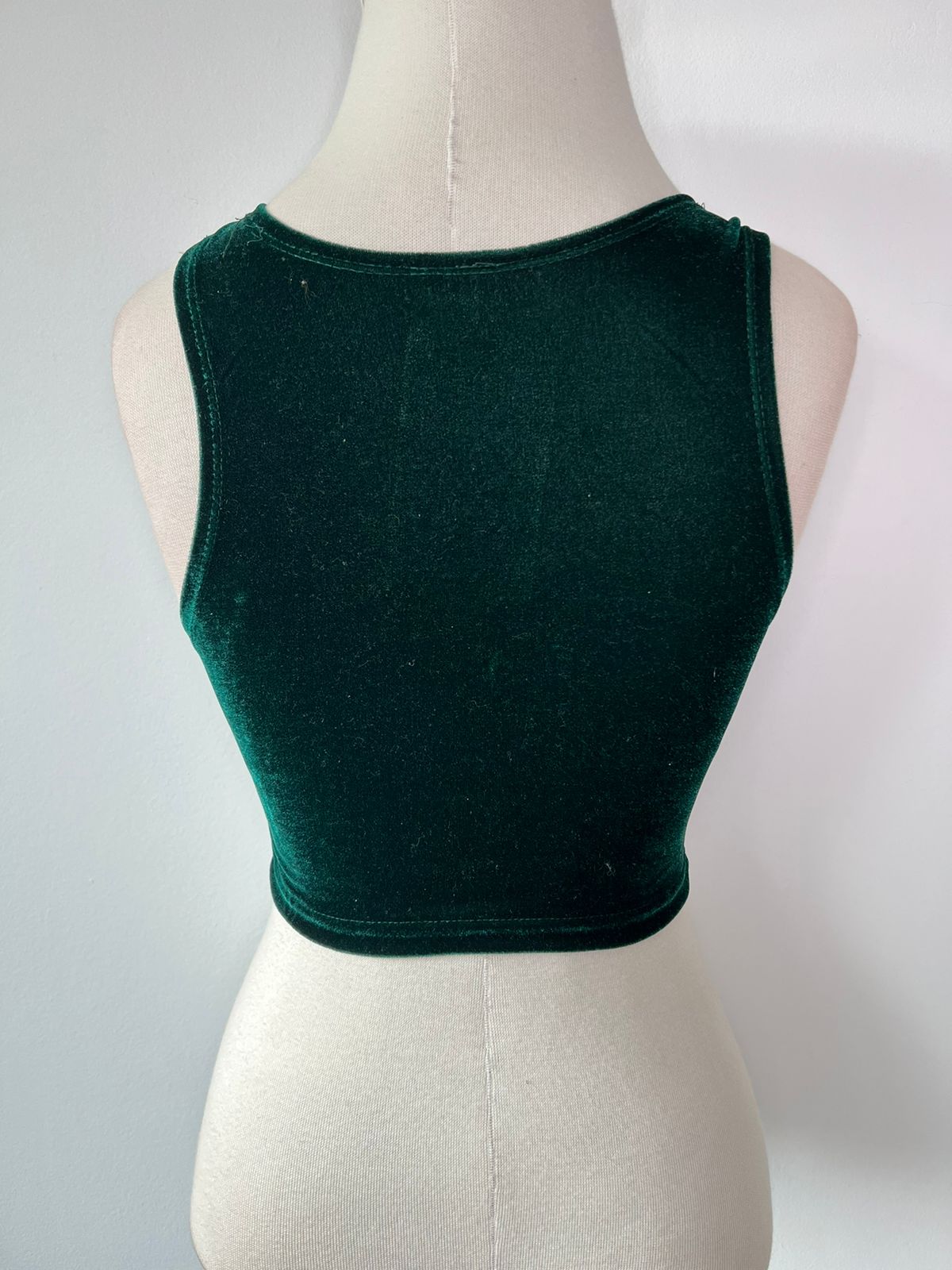 CROPPED FARM NOVO COM ETIQUETA