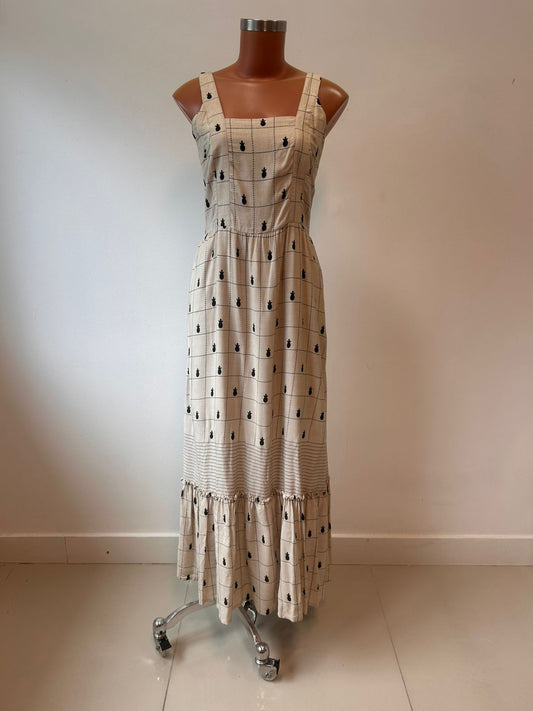 VESTIDO PEEPOU